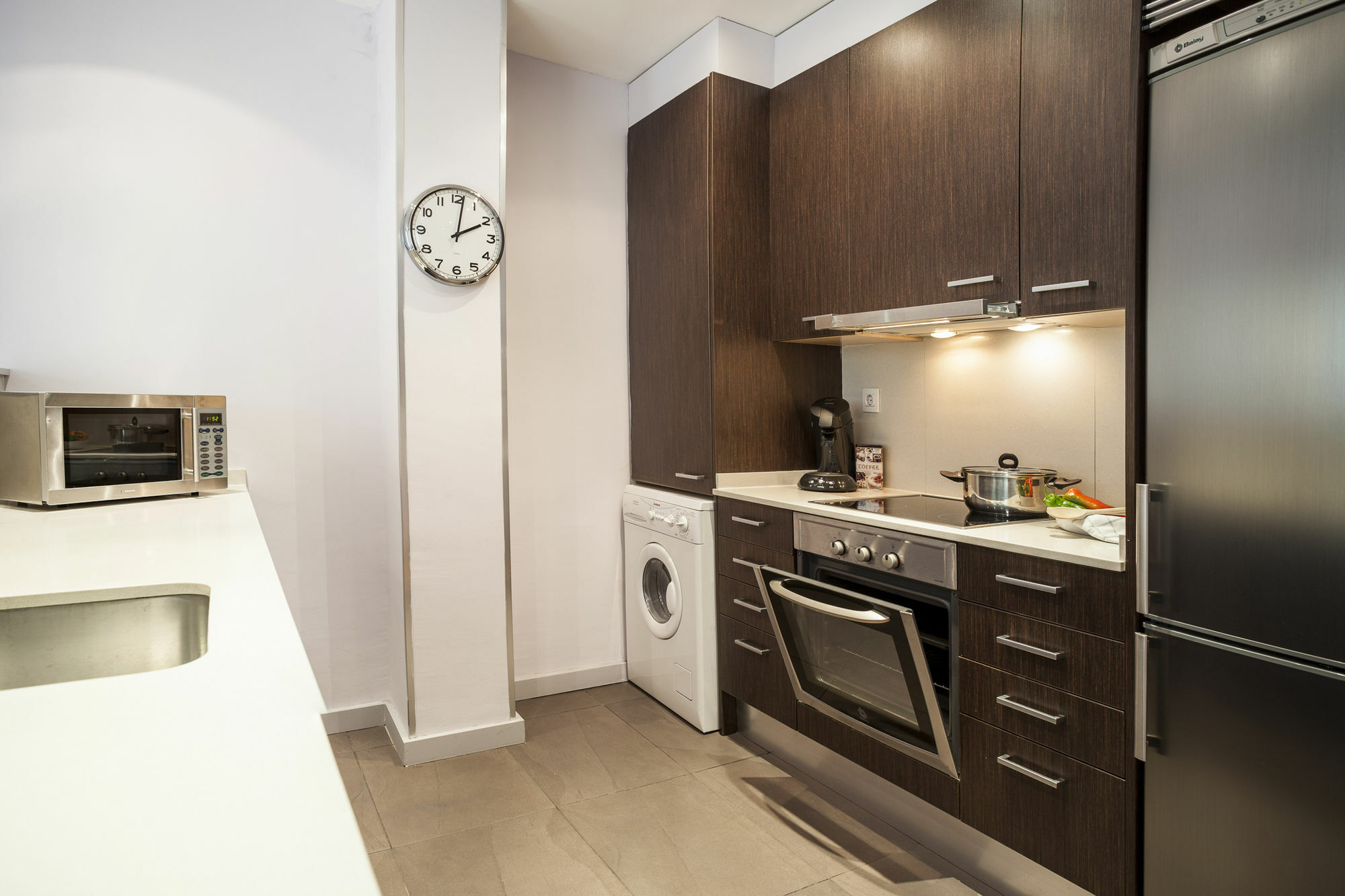 Short Stay Group Camp Nou Serviced Apartments Барселона Экстерьер фото