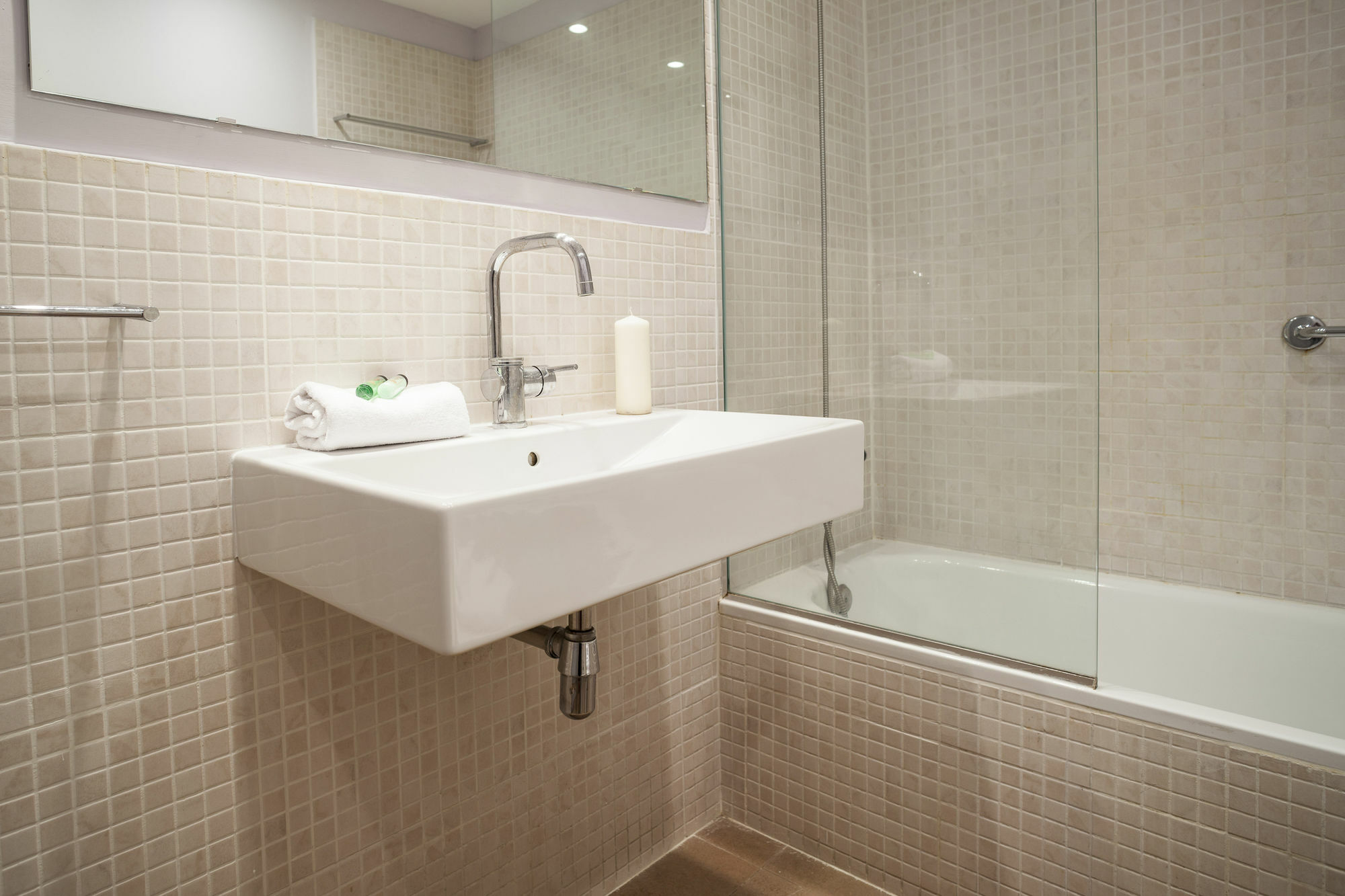 Short Stay Group Camp Nou Serviced Apartments Барселона Экстерьер фото